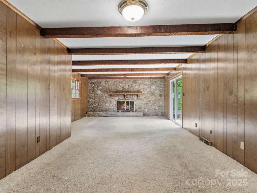 42 Sheppard Drive, Asheville, NC 28806.  MLS# CAR4292470, YatesRealty ID 34000. 