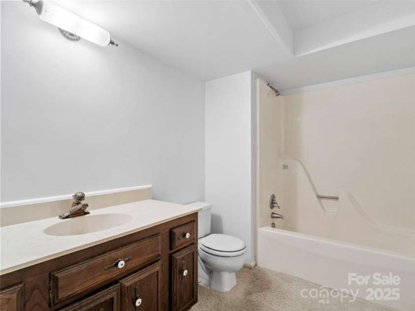 42 Sheppard Drive, Asheville, NC 28806.  MLS# CAR4292470, YatesRealty ID 34000. 