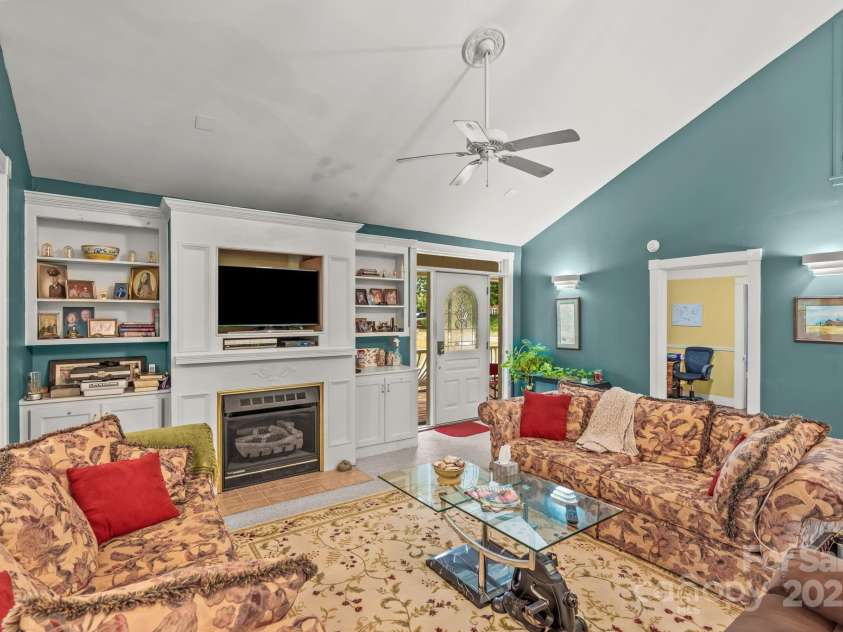 156 Brooks Street, Troutman, NC 28166.  MLS# CAR4310048, YatesRealty ID 34001. 