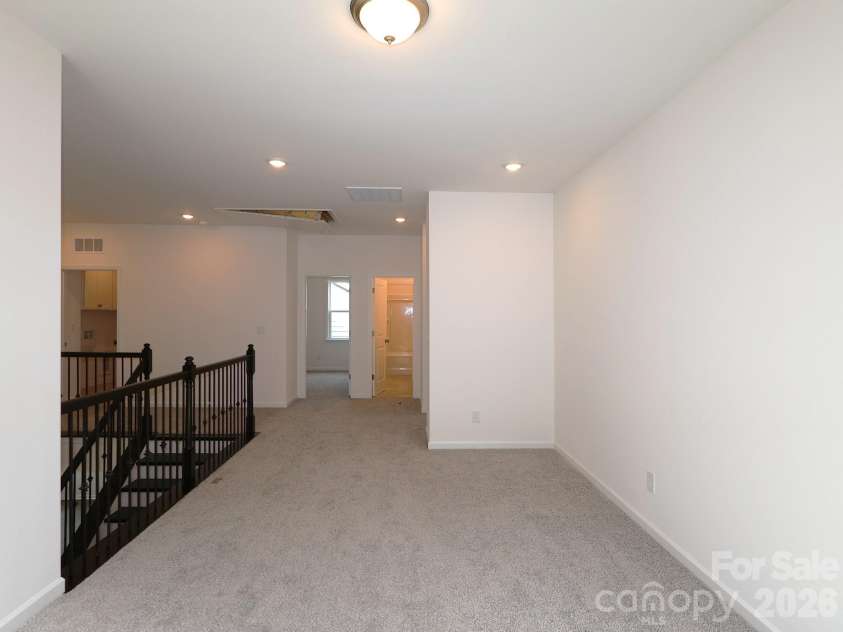 7124 Helmans Drive, Huntersville, NC 28078.  MLS# CAR4398705, YatesRealty ID 34001. Loft