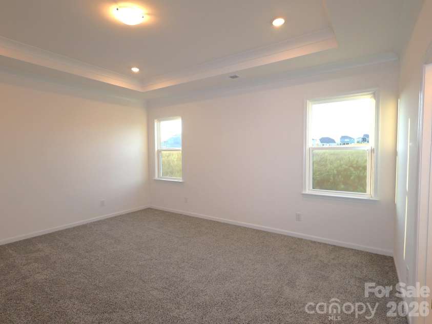 7124 Helmans Drive, Huntersville, NC 28078.  MLS# CAR4398705, YatesRealty ID 34001. Owner's suite