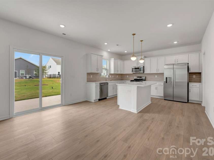 629 Willoughby Park Drive, Monroe, NC 28112.  MLS# CAR4398717, YatesRealty ID 34002. Kitchen