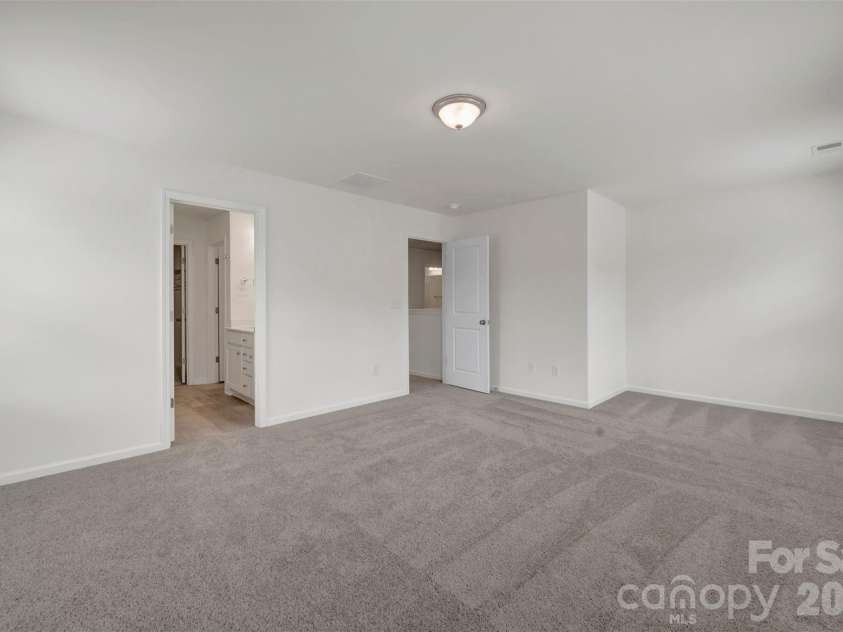 629 Willoughby Park Drive, Monroe, NC 28112.  MLS# CAR4398717, YatesRealty ID 34002. Owner's suite