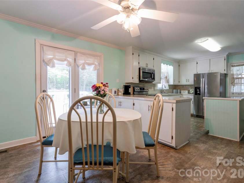 613 Tina Drive, Shelby, NC 28152.  MLS# CAR4398760, YatesRealty ID 34004. Dining Room