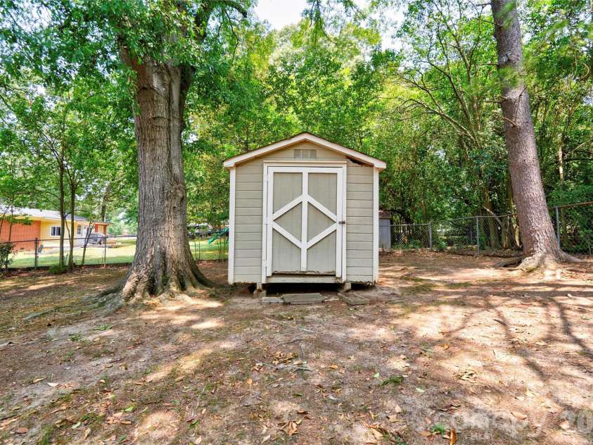 613 Tina Drive, Shelby, NC 28152.  MLS# CAR4398760, YatesRealty ID 34004. Storage Building