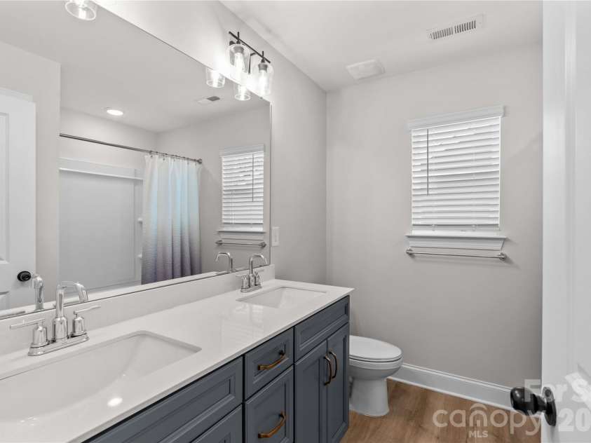 116 Summerhill Drive, Mooresville, NC 28115.  MLS# CAR4397596, YatesRealty ID 34005. 2nd Floor FullBath
