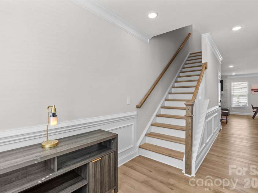 116 Summerhill Drive, Mooresville, NC 28115.  MLS# CAR4397596, YatesRealty ID 34005. Entry Foyer