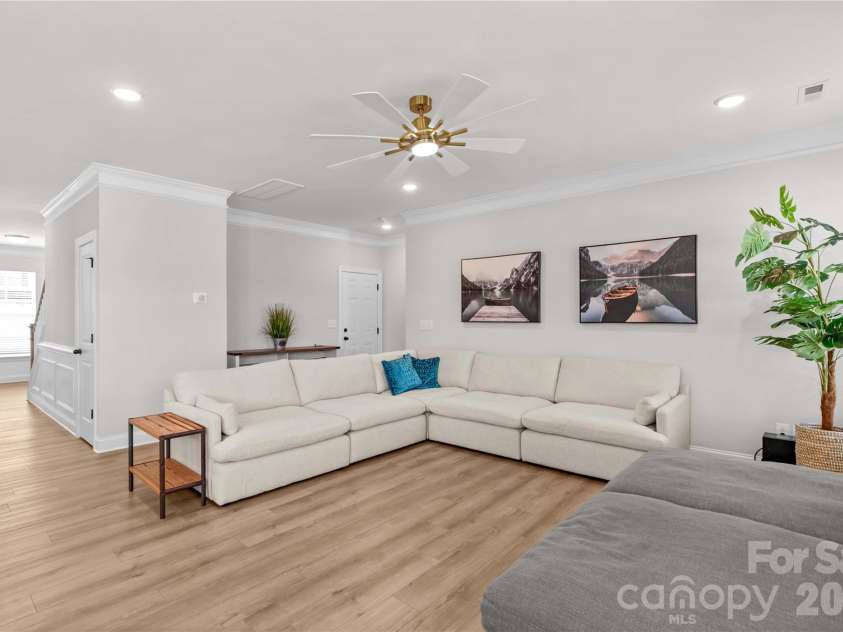 116 Summerhill Drive, Mooresville, NC 28115.  MLS# CAR4397596, YatesRealty ID 34005. Great Room