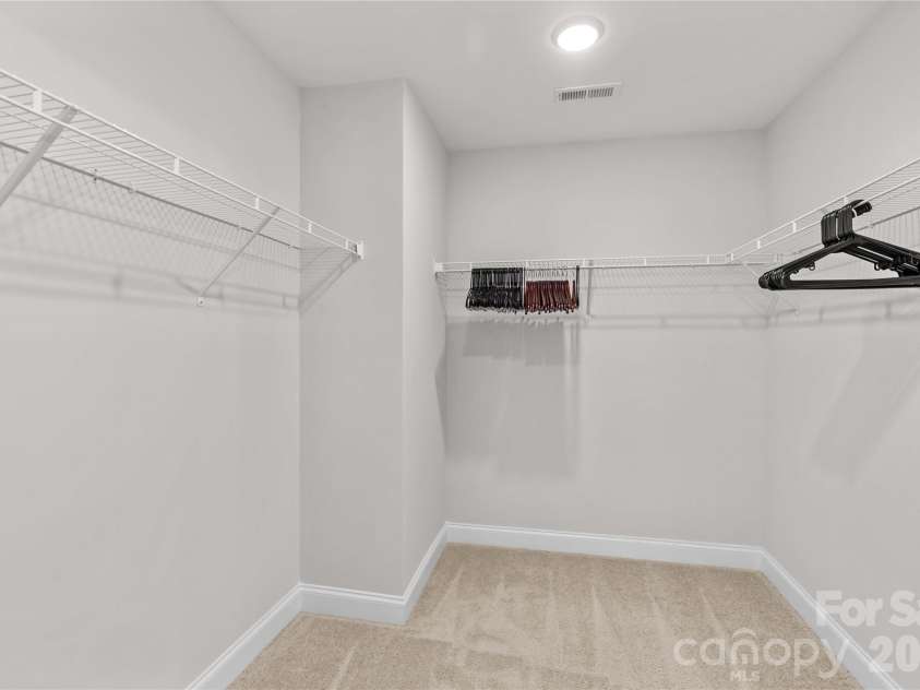 116 Summerhill Drive, Mooresville, NC 28115.  MLS# CAR4397596, YatesRealty ID 34005. Primary Walk-in Closet