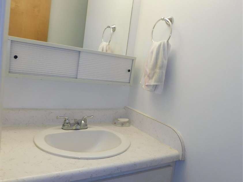 72 Mason View Lane, Hendersonville, NC 28792.  MLS# CAR4288206, YatesRealty ID 34005. Bathroom View 3