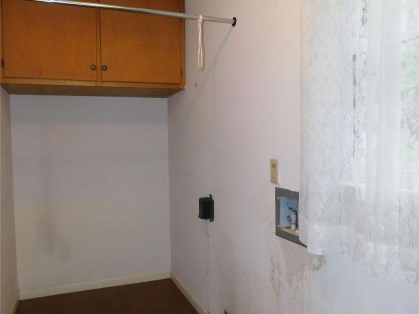 72 Mason View Lane, Hendersonville, NC 28792.  MLS# CAR4288206, YatesRealty ID 34005. Laundry Room