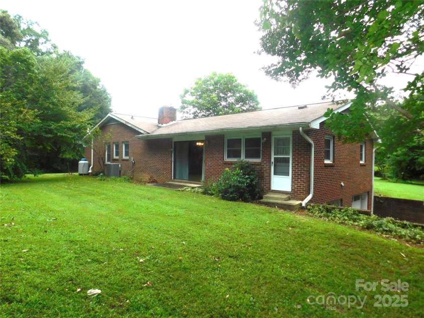 72 Mason View Lane, Hendersonville, NC 28792.  MLS# CAR4288206, YatesRealty ID 34005. Rear View 2