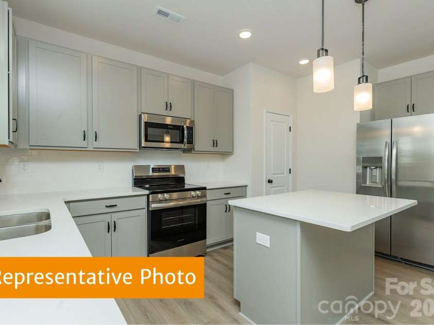 616 Cooley Drive, Salisbury, NC 28147.  MLS# CAR4398875, YatesRealty ID 34006. 