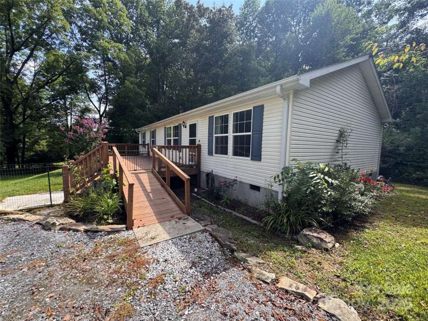 23 Sleeper Branch Road, Whittier, NC 28789.  MLS# CAR4290520, YatesRealty ID 34007. 
