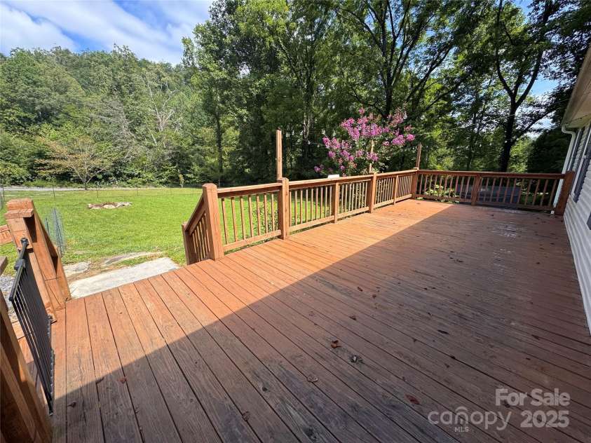 23 Sleeper Branch Road, Whittier, NC 28789.  MLS# CAR4290520, YatesRealty ID 34007. 