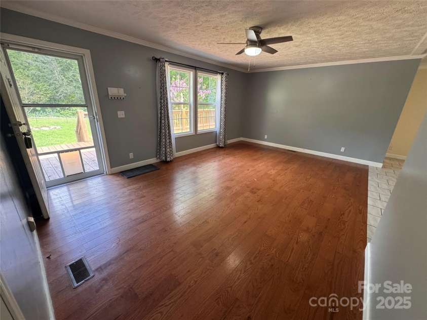 23 Sleeper Branch Road, Whittier, NC 28789.  MLS# CAR4290520, YatesRealty ID 34007. 