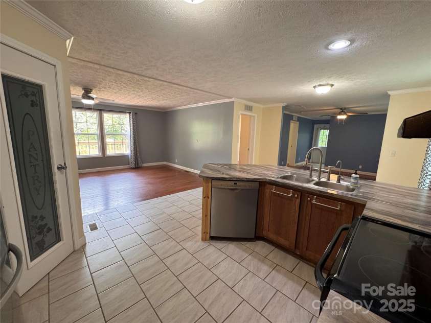 23 Sleeper Branch Road, Whittier, NC 28789.  MLS# CAR4290520, YatesRealty ID 34007. 