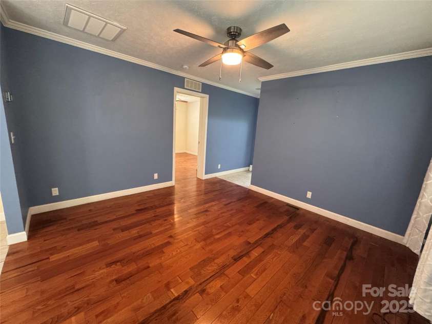 23 Sleeper Branch Road, Whittier, NC 28789.  MLS# CAR4290520, YatesRealty ID 34007. 