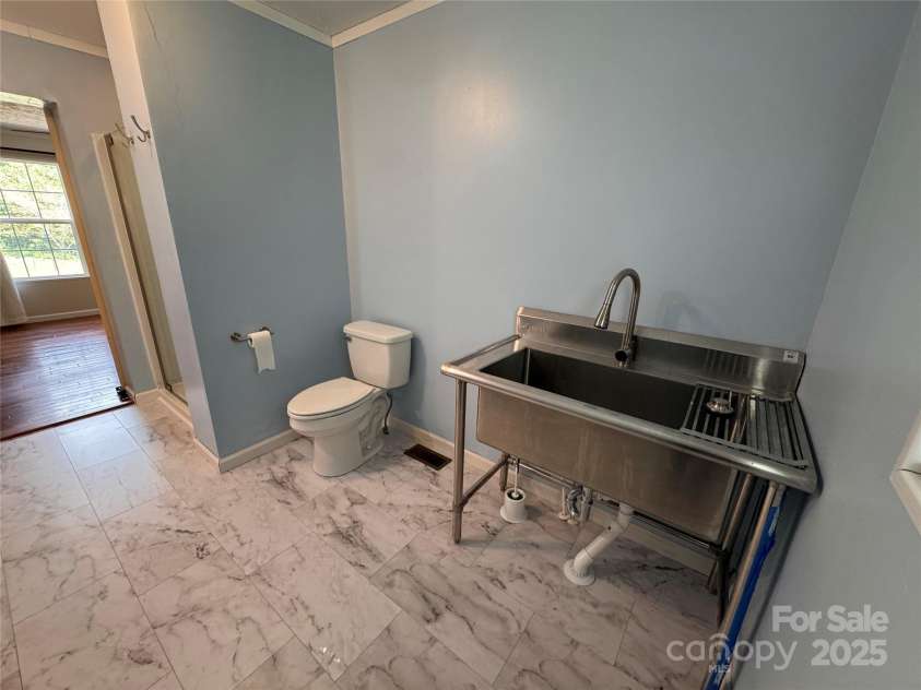 23 Sleeper Branch Road, Whittier, NC 28789.  MLS# CAR4290520, YatesRealty ID 34007. 