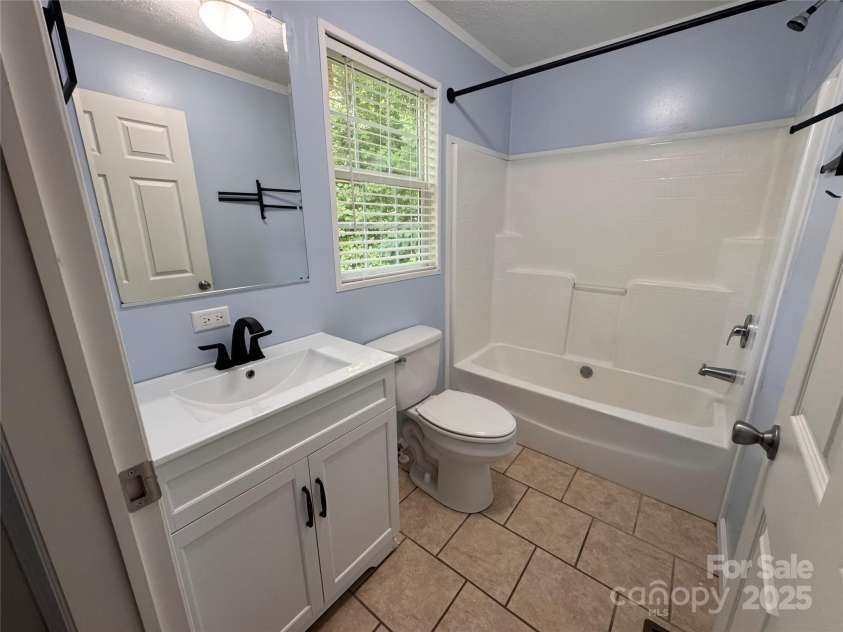 23 Sleeper Branch Road, Whittier, NC 28789.  MLS# CAR4290520, YatesRealty ID 34007. 