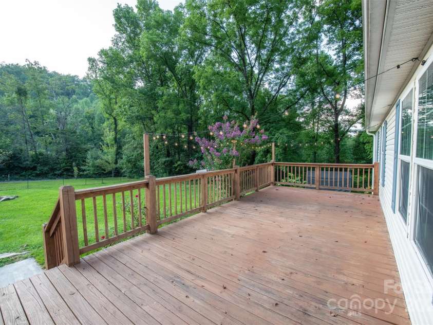 23 Sleeper Branch Road, Whittier, NC 28789.  MLS# CAR4290520, YatesRealty ID 34007. 