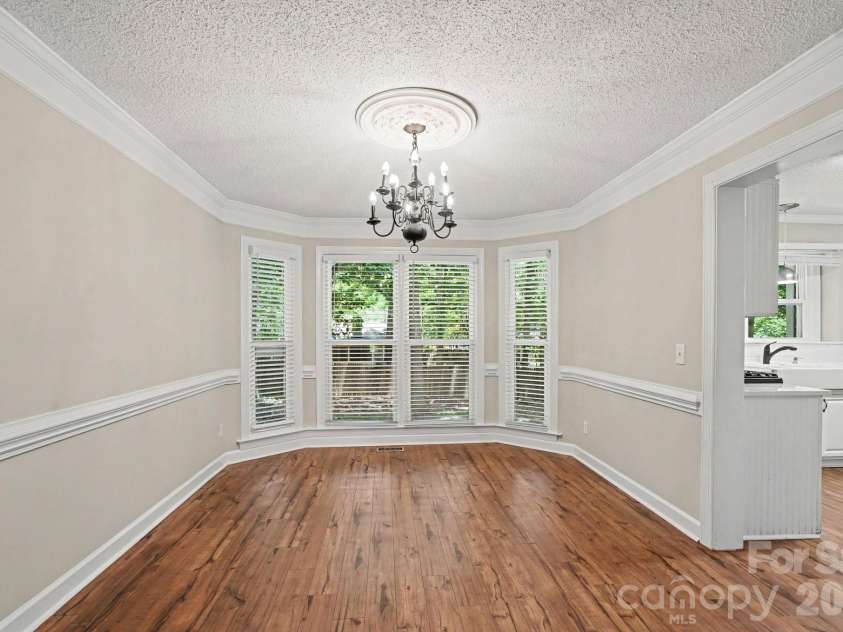 9604 Newby Lane, Matthews, NC 28105.  MLS# CAR4395981, YatesRealty ID 34007. 