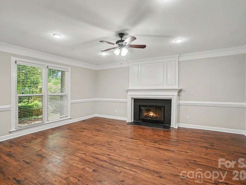 9604 Newby Lane, Matthews, NC 28105.  MLS# CAR4395981, YatesRealty ID 34007. 