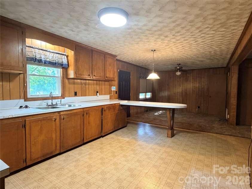 5945 Flowes Store Road, Concord, NC 28025.  MLS# CAR4398310, YatesRealty ID 34008. 
