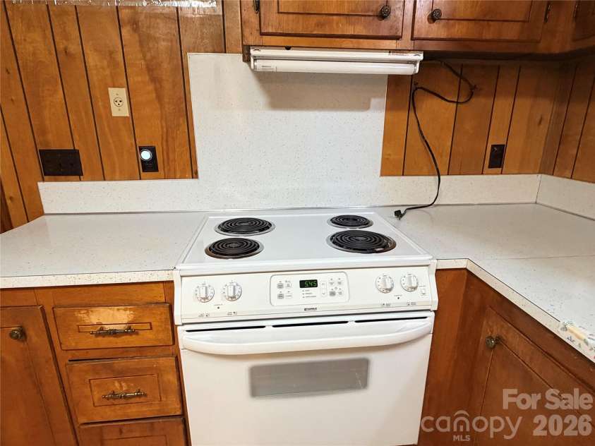 5945 Flowes Store Road, Concord, NC 28025.  MLS# CAR4398310, YatesRealty ID 34008. 