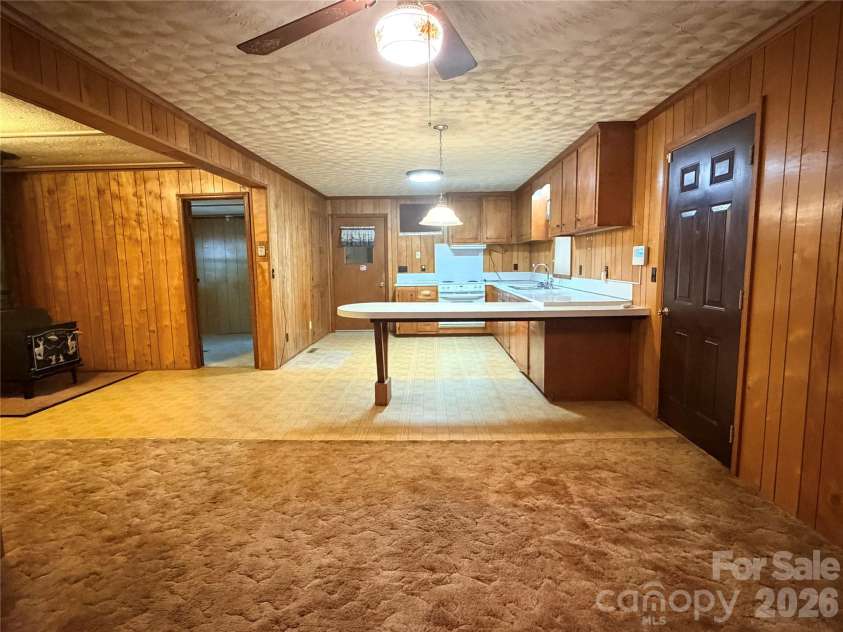 5945 Flowes Store Road, Concord, NC 28025.  MLS# CAR4398310, YatesRealty ID 34008. 