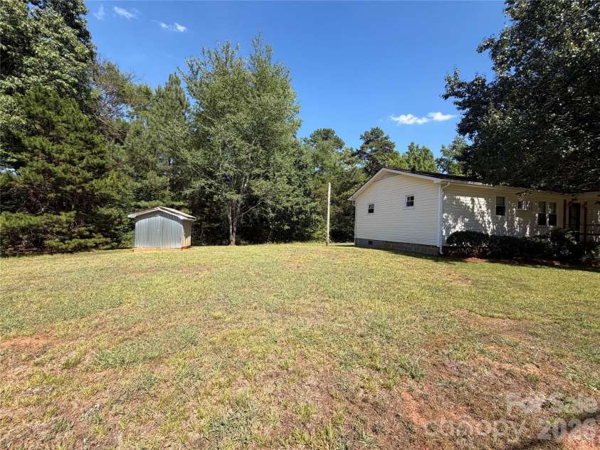 5945 Flowes Store Road, Concord, NC 28025.  MLS# CAR4398310, YatesRealty ID 34008. 