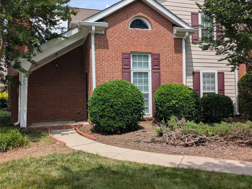 9221 Vicksburg Park Court, Charlotte, NC 28210.  MLS# CAR4289811, YatesRealty ID 34008. Front view