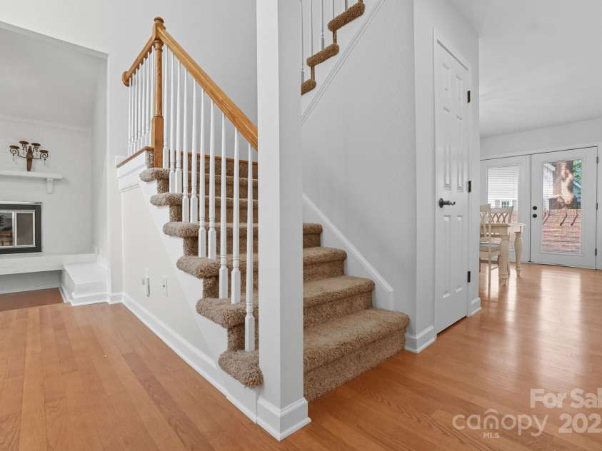 9221 Vicksburg Park Court, Charlotte, NC 28210.  MLS# CAR4305792, YatesRealty ID 34008. 