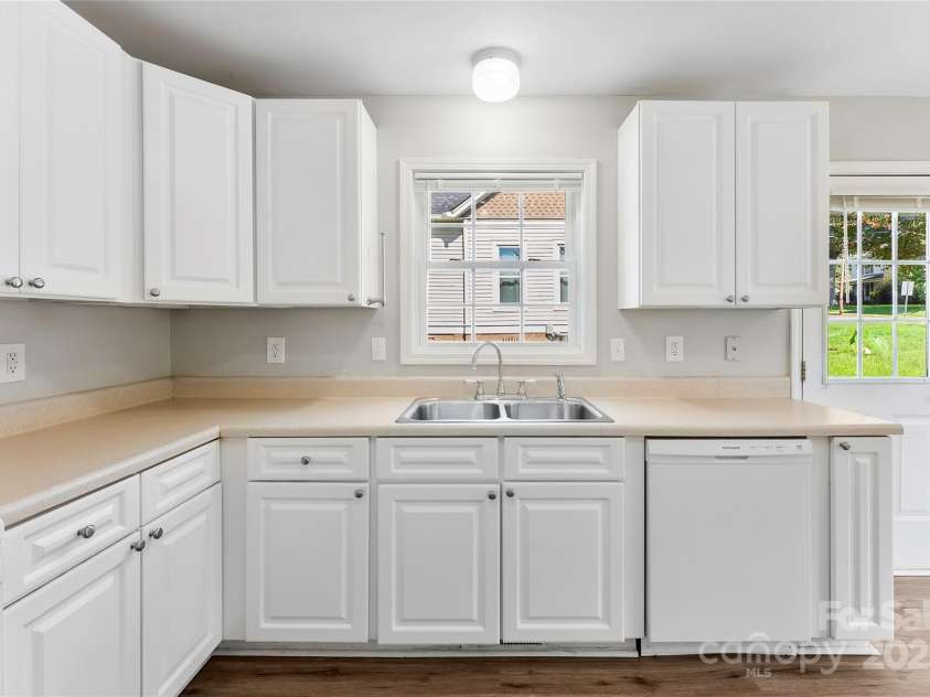 222 Jefferson Street, York, SC 29745.  MLS# CAR4293041, YatesRealty ID 34009. 