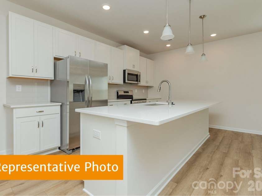 610 Cooley Drive, Salisbury, NC 28147.  MLS# CAR4398910, YatesRealty ID 34009. 