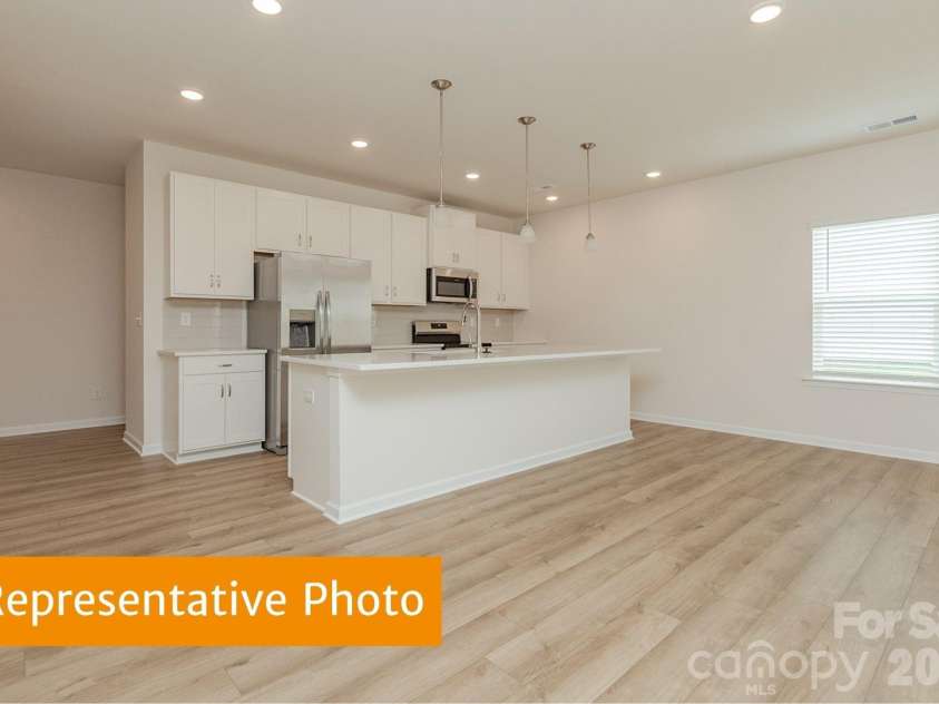 610 Cooley Drive, Salisbury, NC 28147.  MLS# CAR4398910, YatesRealty ID 34009. 