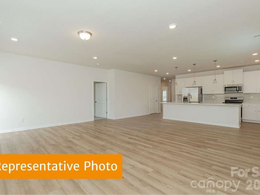 610 Cooley Drive, Salisbury, NC 28147.  MLS# CAR4398910, YatesRealty ID 34009. 