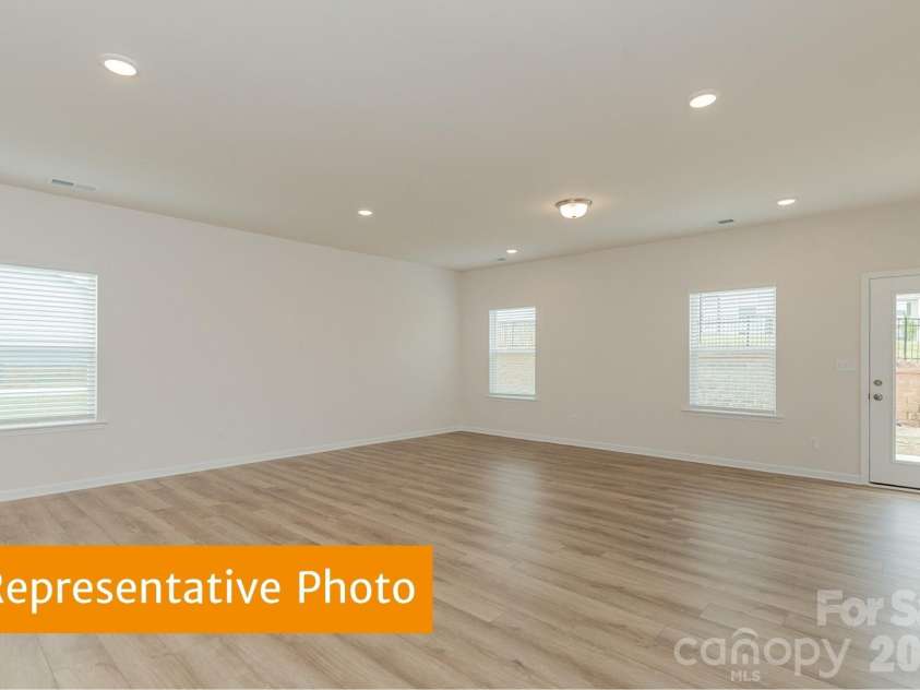 610 Cooley Drive, Salisbury, NC 28147.  MLS# CAR4398910, YatesRealty ID 34009. 
