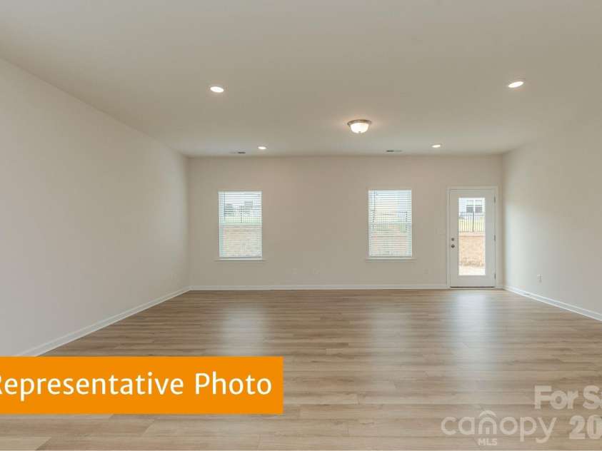 610 Cooley Drive, Salisbury, NC 28147.  MLS# CAR4398910, YatesRealty ID 34009. 