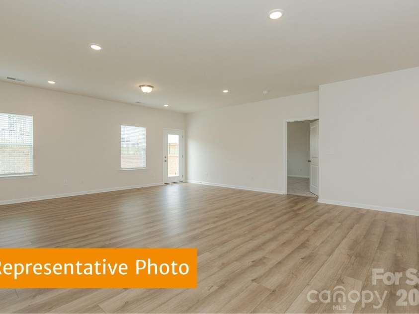 610 Cooley Drive, Salisbury, NC 28147.  MLS# CAR4398910, YatesRealty ID 34009. 