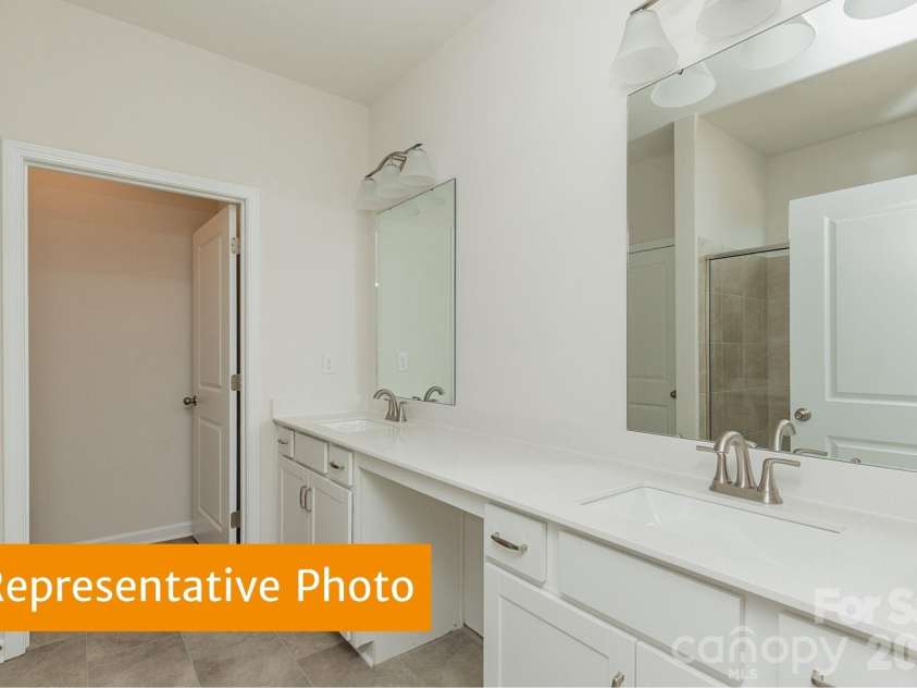 610 Cooley Drive, Salisbury, NC 28147.  MLS# CAR4398910, YatesRealty ID 34009. 