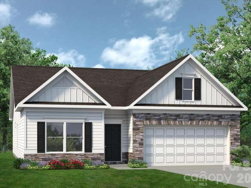 610 Cooley Drive, Salisbury, NC 28147.  MLS# CAR4398910, YatesRealty ID 34009. 