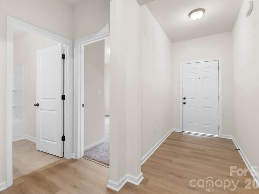 610 Cooley Drive, Salisbury, NC 28147.  MLS# CAR4398910, YatesRealty ID 34009. 