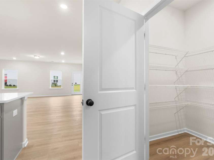 610 Cooley Drive, Salisbury, NC 28147.  MLS# CAR4398910, YatesRealty ID 34009. 