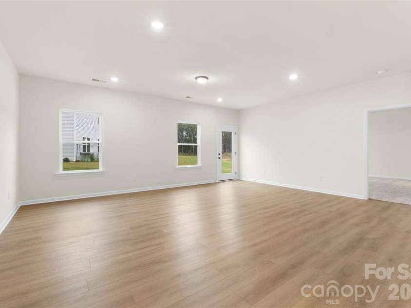 610 Cooley Drive, Salisbury, NC 28147.  MLS# CAR4398910, YatesRealty ID 34009. 