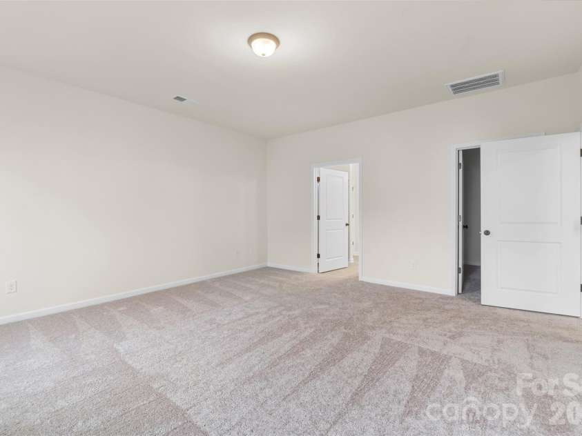 610 Cooley Drive, Salisbury, NC 28147.  MLS# CAR4398910, YatesRealty ID 34009. 