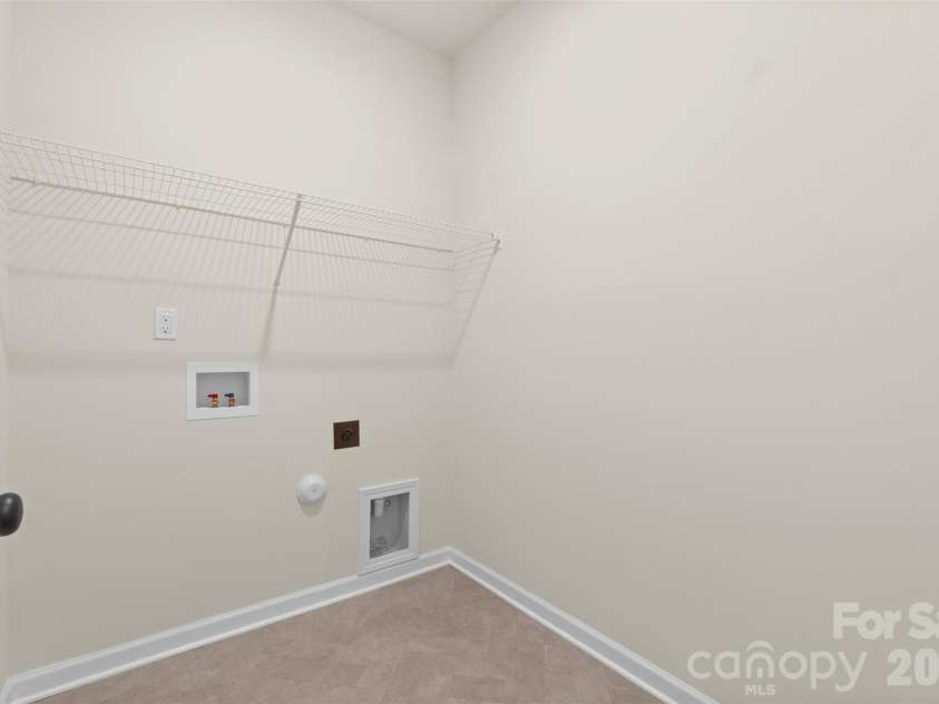 610 Cooley Drive, Salisbury, NC 28147.  MLS# CAR4398910, YatesRealty ID 34009. 