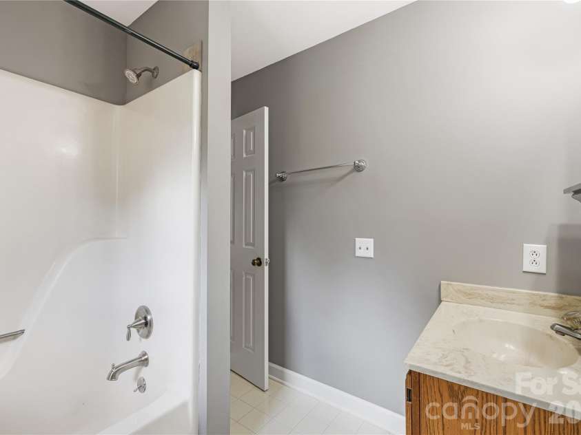 21 Village Drive, Asheville, NC 28803.  MLS# CAR4397486, YatesRealty ID 34010. 