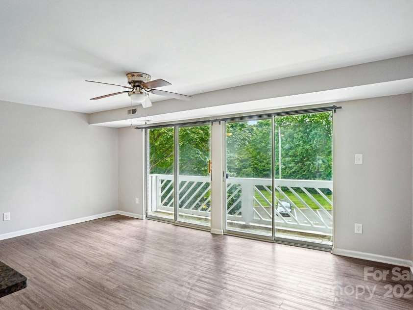 9531 Shannon Green Drive, Charlotte, NC 28213.  MLS# CAR4292861, YatesRealty ID 34010. 