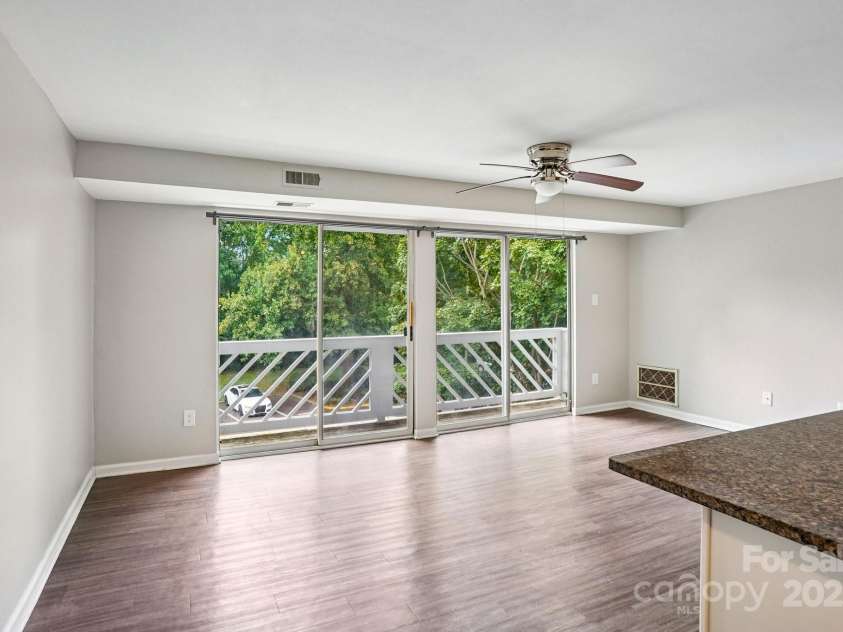 9531 Shannon Green Drive, Charlotte, NC 28213.  MLS# CAR4292861, YatesRealty ID 34010. 